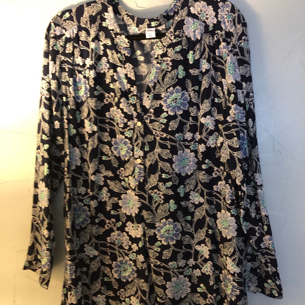 Old Navy top